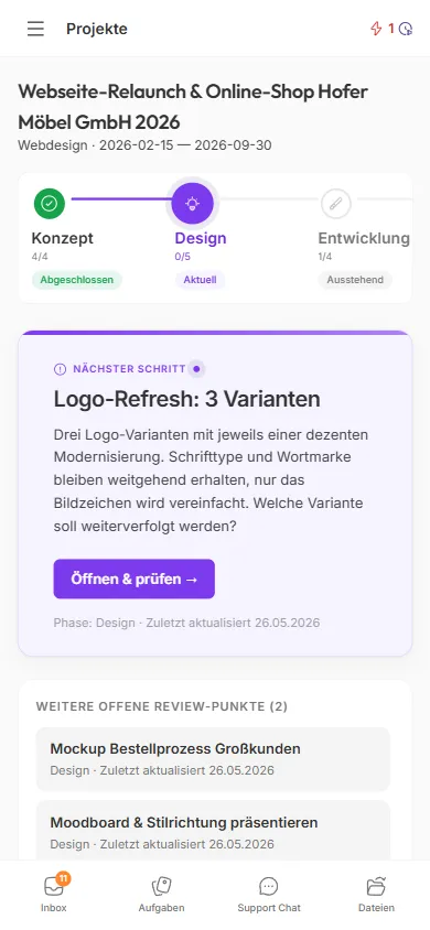 Projektansicht auf dem Handy mit Phasen und dem nächsten Schritt.